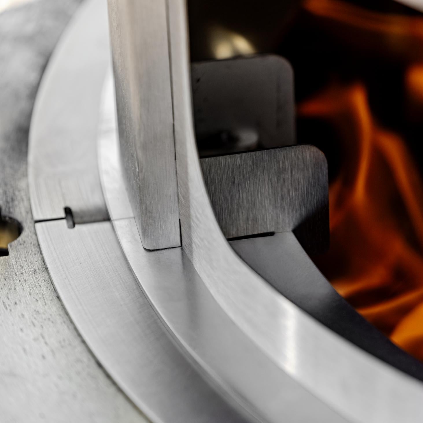 This is an image of the Breeo Pizza Oven Adapter