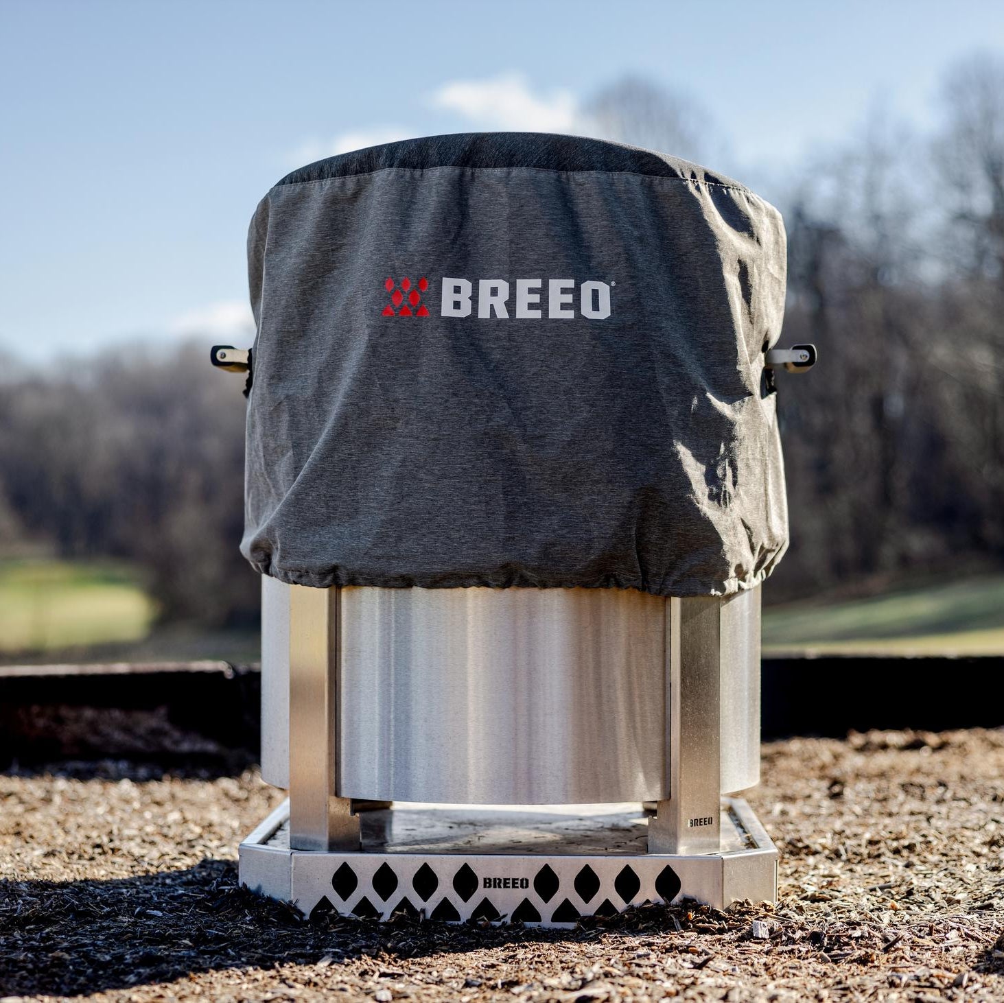 This is an image of the Breeo Pizza Oven cover on a Pizza Oven