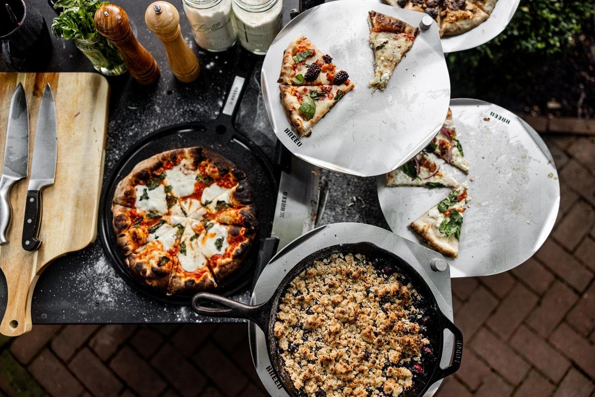 Do’s and Don’ts: Choosing a Pan for Live-Fire Cooking