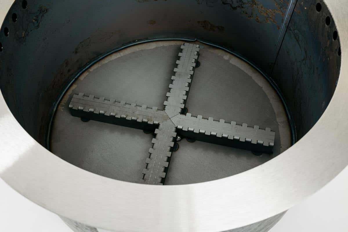 X24 Corten detail